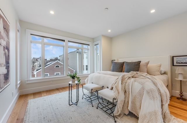 17 Vinton Street 3, Boston, MA 02127