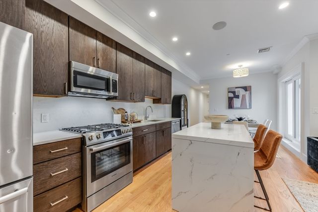 17 Vinton Street 3, Boston, MA 02127