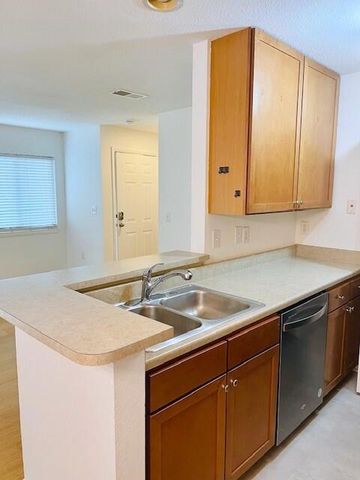 276 Alexandra Drive 12, Mount Pleasant, SC 29464