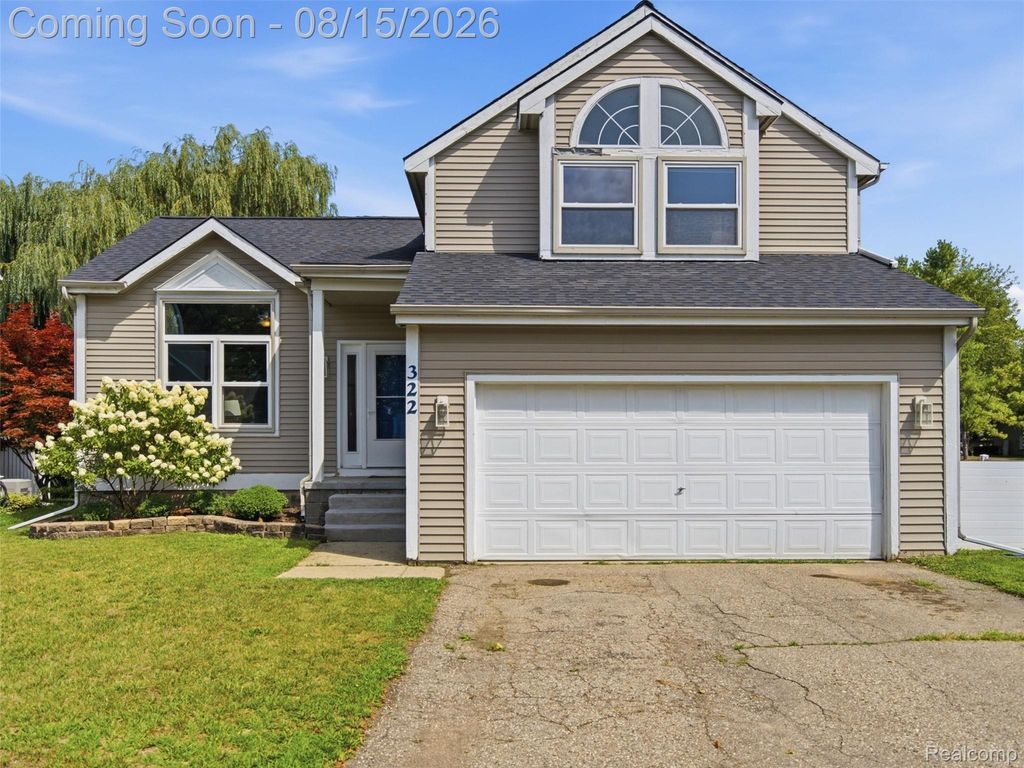 322 Princeton Drive, South Lyon, MI 48178