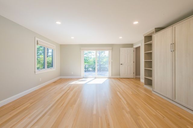 18 Marscot Way, Plymouth, MA 02360