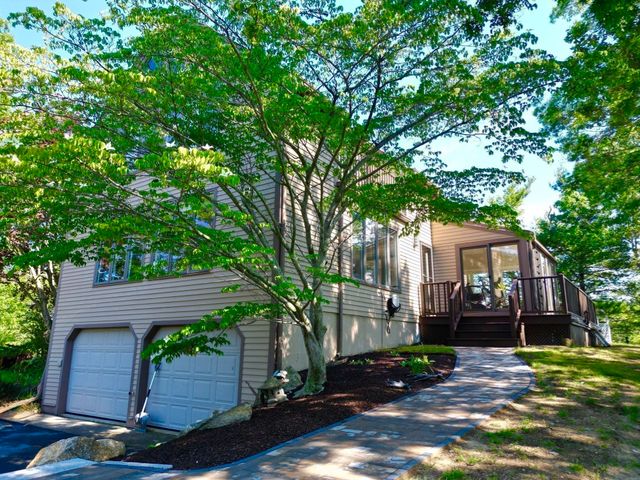 18 Marscot Way, Plymouth, MA 02360