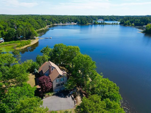 18 Marscot Way, Plymouth, MA 02360