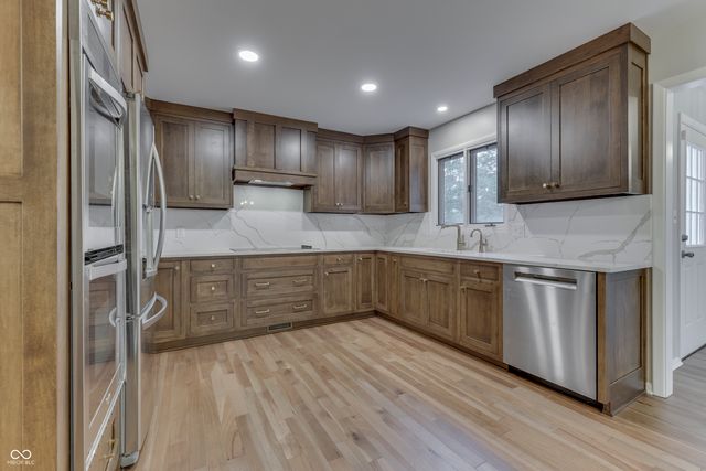 69 E Maple Drive, Franklin, IN 46131