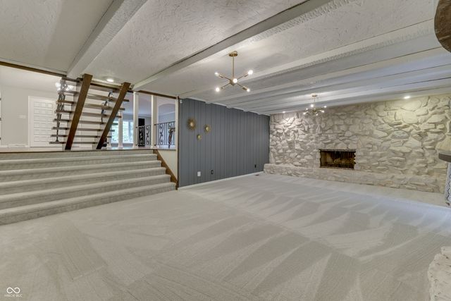 69 E Maple Drive, Franklin, IN 46131