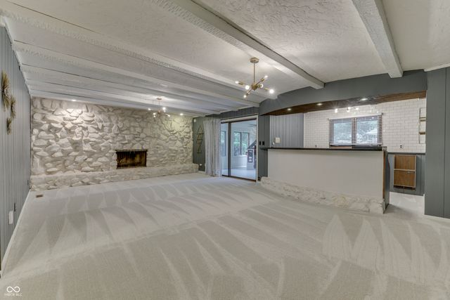 69 E Maple Drive, Franklin, IN 46131