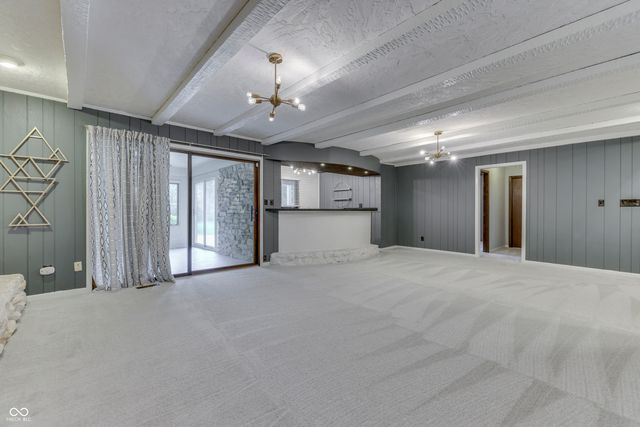 69 E Maple Drive, Franklin, IN 46131