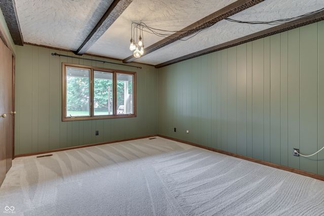 69 E Maple Drive, Franklin, IN 46131