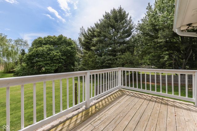 69 E Maple Drive, Franklin, IN 46131