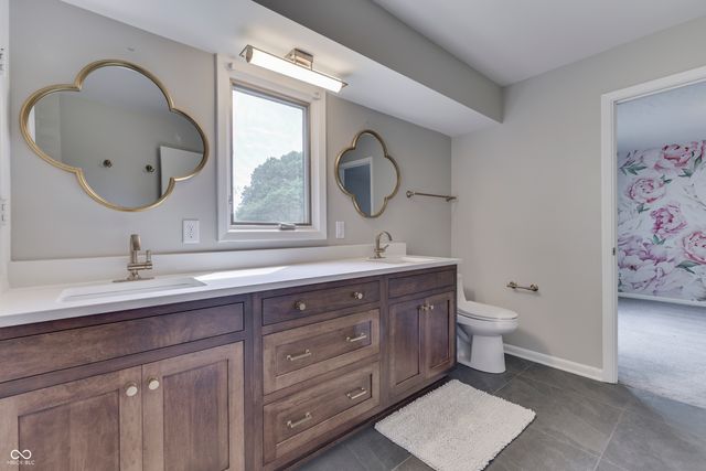 69 E Maple Drive, Franklin, IN 46131