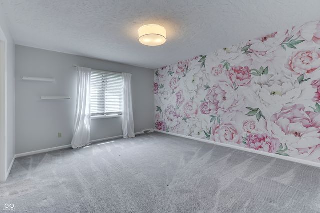 69 E Maple Drive, Franklin, IN 46131