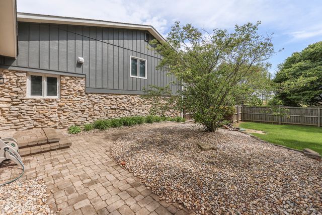 69 E Maple Drive, Franklin, IN 46131