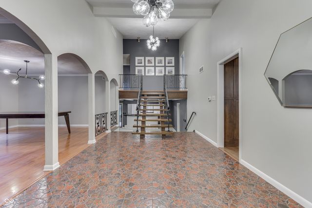 69 E Maple Drive, Franklin, IN 46131