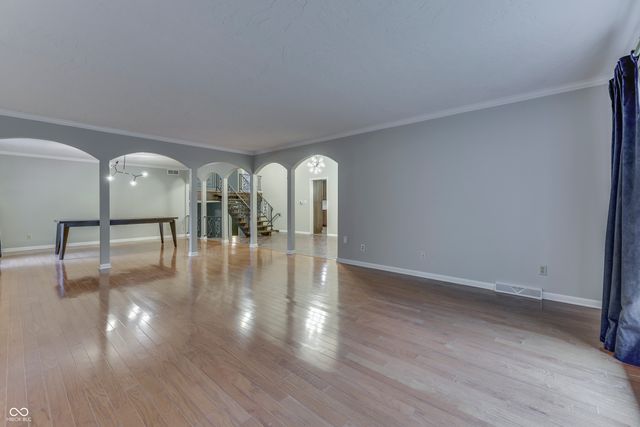 69 E Maple Drive, Franklin, IN 46131