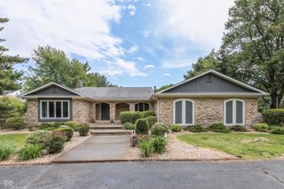 69 E Maple Drive, Franklin, IN 46131