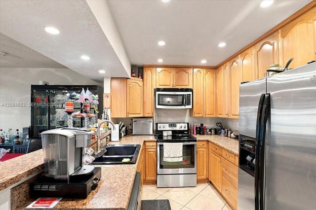 7597 NW 75th Avenue, Tamarac, FL 33321