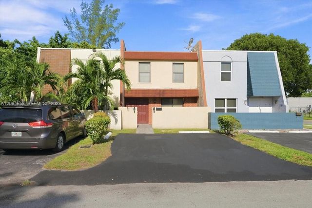 7597 NW 75th Avenue, Tamarac, FL 33321