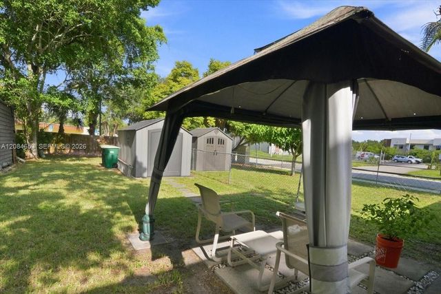 7597 NW 75th Avenue, Tamarac, FL 33321