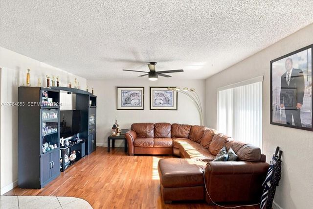 7597 NW 75th Avenue, Tamarac, FL 33321