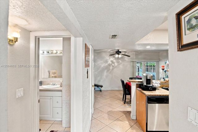 7597 NW 75th Avenue, Tamarac, FL 33321