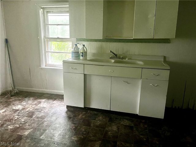 422 Whitely Street, Bridgeport, OH 43912