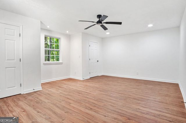 215 Carmichael Road, Woodstock, GA 30189