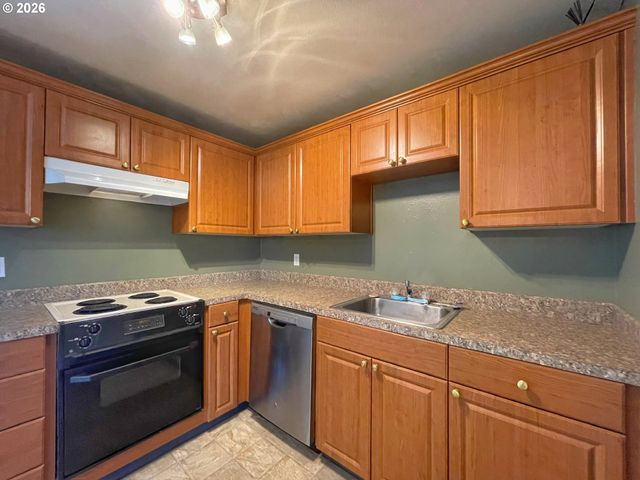 8155 N HAVEN Ave, Portland, OR 97203