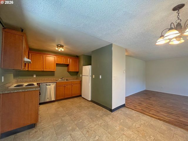 8155 N HAVEN Ave, Portland, OR 97203