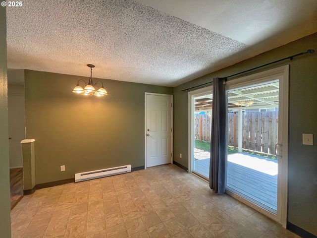 8155 N HAVEN Ave, Portland, OR 97203