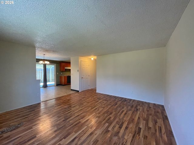 8155 N HAVEN Ave, Portland, OR 97203