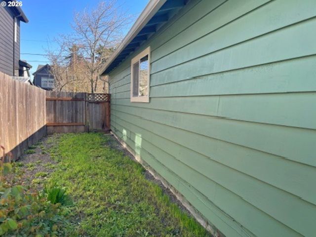 8155 N HAVEN Ave, Portland, OR 97203