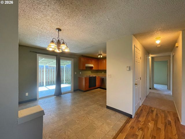 8155 N HAVEN Ave, Portland, OR 97203