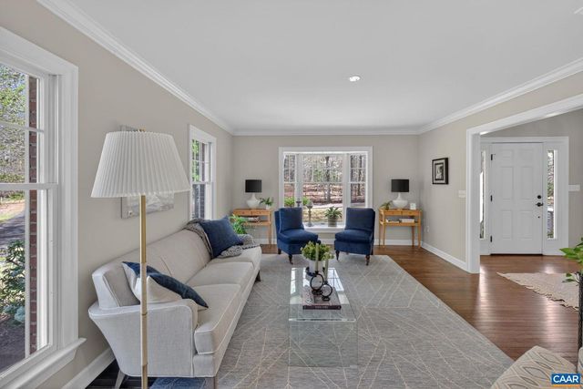 7087 DICK WOODS RD, Afton, VA 22920