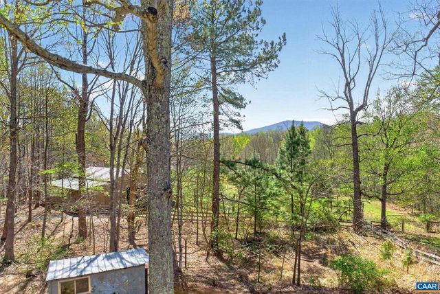 7087 DICK WOODS RD, Afton, VA 22920