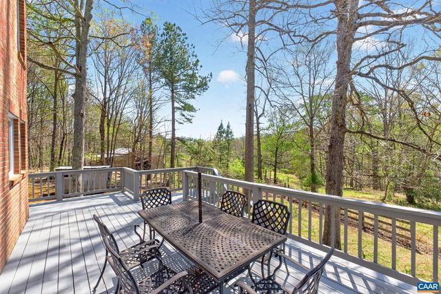 7087 DICK WOODS RD, Afton, VA 22920