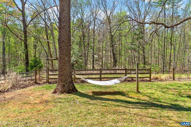 7087 DICK WOODS RD, Afton, VA 22920