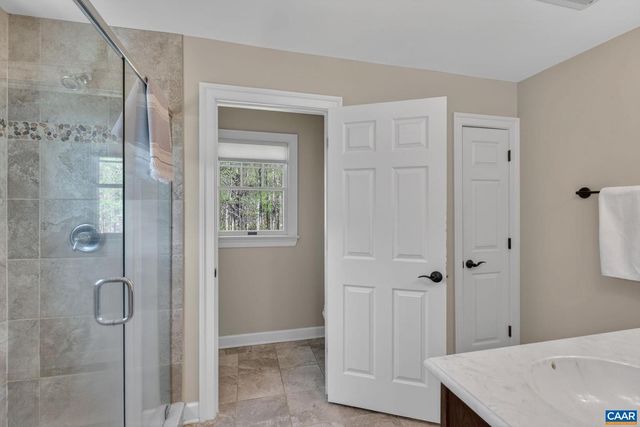 7087 DICK WOODS RD, Afton, VA 22920