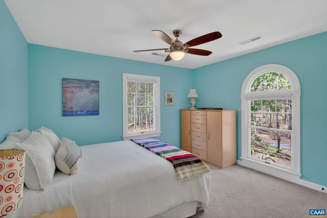 7087 DICK WOODS RD, Afton, VA 22920