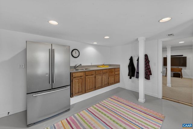 7087 DICK WOODS RD, Afton, VA 22920