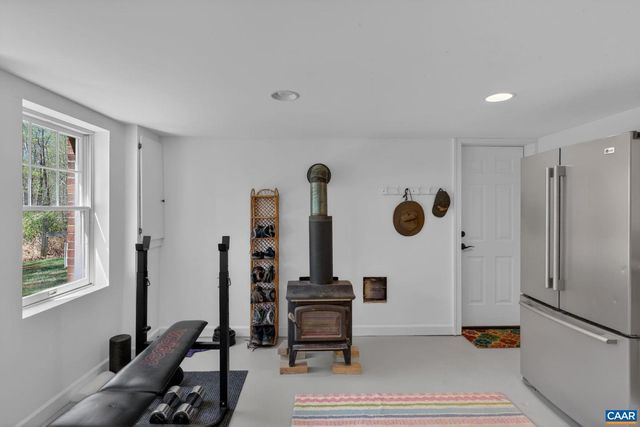 7087 DICK WOODS RD, Afton, VA 22920