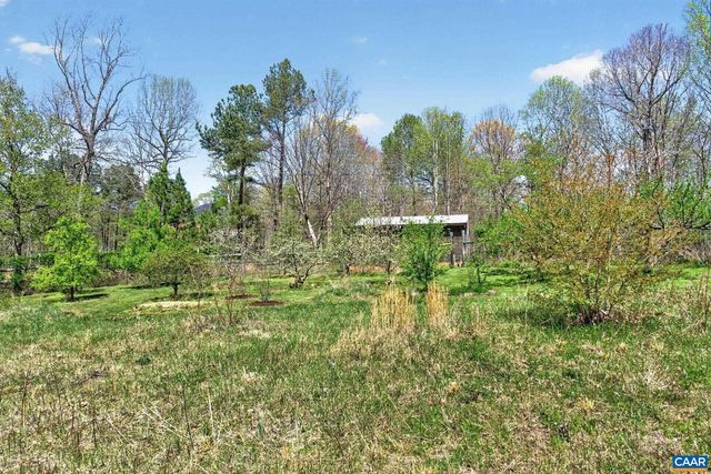 7087 DICK WOODS RD, Afton, VA 22920