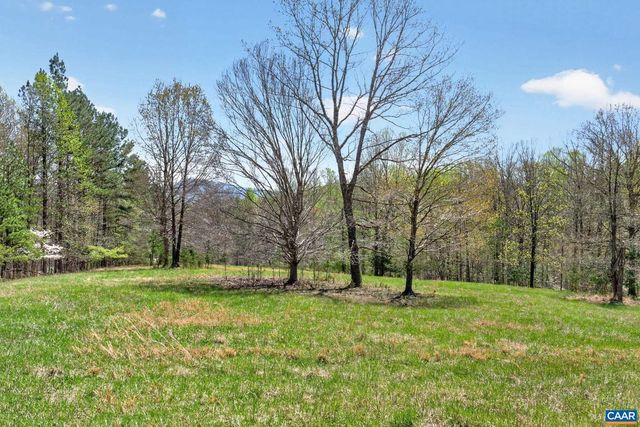 7087 DICK WOODS RD, Afton, VA 22920