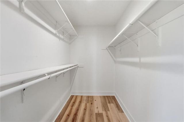 527 Lancelot Drive, Liberty, MO 64068