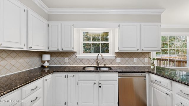 239 Buckingham Drive, Winterville, NC 28590