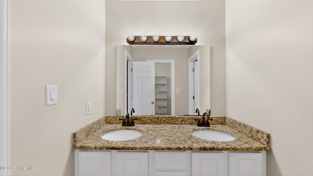 239 Buckingham Drive, Winterville, NC 28590