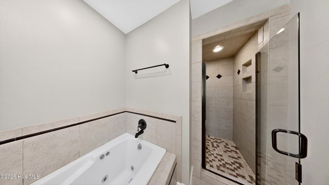 239 Buckingham Drive, Winterville, NC 28590