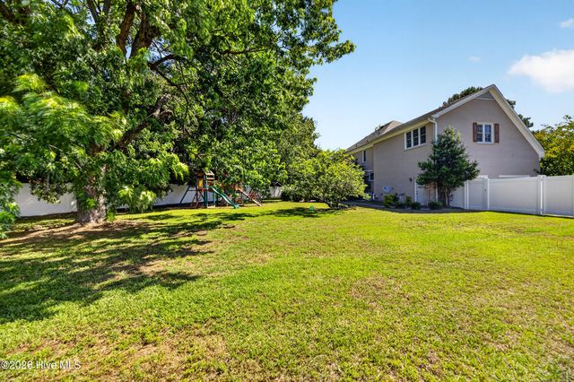 239 Buckingham Drive, Winterville, NC 28590