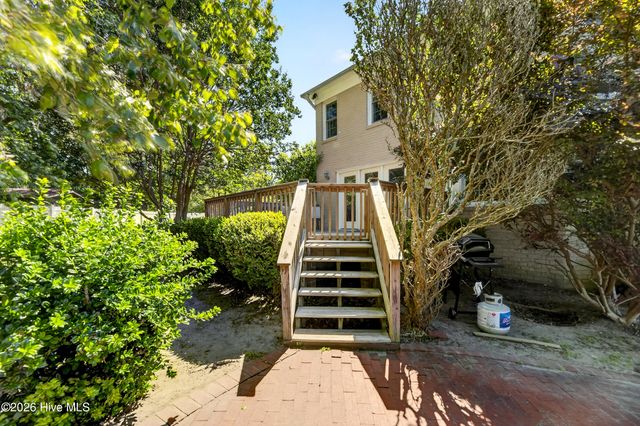 239 Buckingham Drive, Winterville, NC 28590