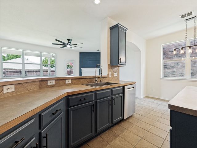 1005 Hockley Lane, Forney, TX 75126