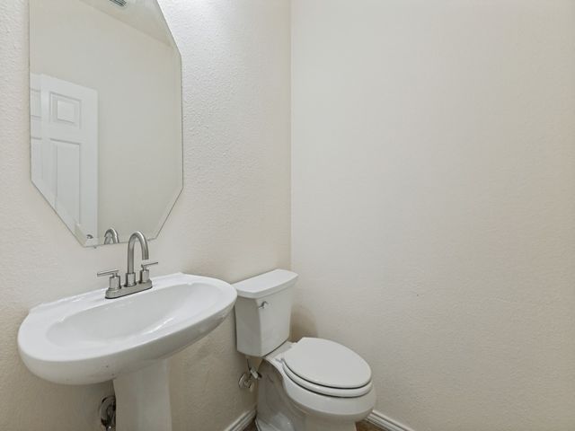 1005 Hockley Lane, Forney, TX 75126